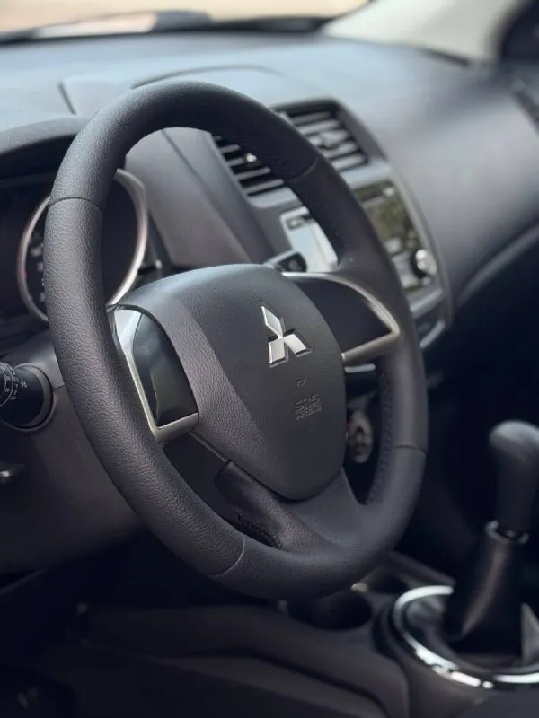 Тел. +79496447941 продам mitsubishi asx 2015г. в идеальном состоянии! по автомобилю делать не чего не надо!! готов ехать на любые проверки за ваш счёт!!! автомобиль в родном окрасе! авто без дтп! птс оригинал два владелец по птс! переоформление в мрэо комплектация двигатель 1.6 бензин привод передние коробка механика пробег 165т abs esp airbag бортовой компьютер подогрев сидений подогрев зеркал электро зеркала кондиционер, заправлен холодит! 4 стеклоподъемника два ключа хорошая резина цена 1🍋120т. р очень срочно торг !! возможно продажа в кредит 📲 tg: артур 📞 звоните: +7(949)6447941 - фотография - 7