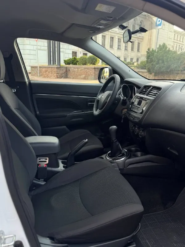 Тел. +79496447941 продам mitsubishi asx 2015г. в идеальном состоянии! по автомобилю делать не чего не надо!! готов ехать на любые проверки за ваш счёт!!! автомобиль в родном окрасе! авто без дтп! птс оригинал два владелец по птс! переоформление в мрэо комплектация двигатель 1.6 бензин привод передние коробка механика пробег 165т abs esp airbag бортовой компьютер подогрев сидений подогрев зеркал электро зеркала кондиционер, заправлен холодит! 4 стеклоподъемника два ключа хорошая резина цена 1🍋120т. р очень срочно торг !! возможно продажа в кредит 📲 tg: артур 📞 звоните: +7(949)6447941 - фотография - 9