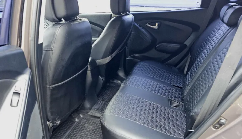 🚗🅰️🅰️🅰️ 🚘хендай ix 35 ⚙️двигатель: 2.0л ⛽️вид топлива бензин 📦кпп: автомат 🗺️пробег:200.000км ⚙️привод: полный 📅год выпуска: 2013 💴цена: 1м180тр автомобиль в хорошем состоянии не бита не крашена 100% вложений не требует объем двигателя 2.0 богатая комплектация -кожаный слон -камера задниговида вида •усилитель руля • кондиционер •4 эл стеклоподъёмника •подогревы сидений •мультимедиа usb aux • безопасность (airbag) abs esp •эл регулировка зеркал 📞 🇷🇺 звоните: +79494660985 +79498307562 📍•город макеевка - фотография - 10