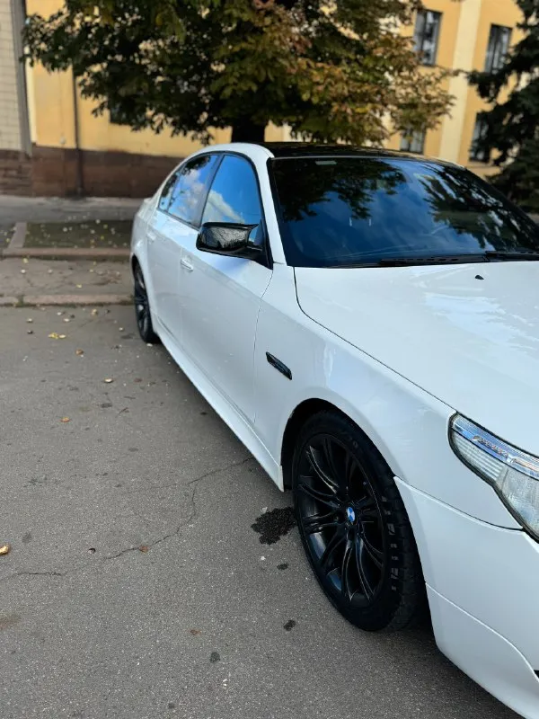 Bmw 5 3.0 атмосферный пробег 207000 (оригинальный) машина в отличном состоянии, владею машиной 4 года, делать не чего не нужно, сел поехал, заводской м-пакет, была пригнана из японии. состояние кузова отличное ! 2 комплекта резины. цена: 1,3🍋 телефон : +79493596231 telegram 📞 звоните: +7(949)3596231 - фотография - 3