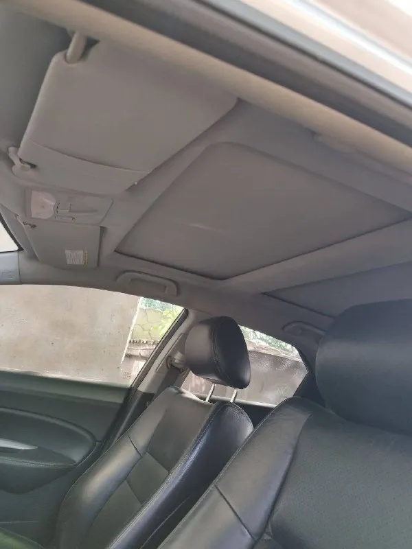 Продаю honda civic 2008 2.2d пробег 118000 2.2 турбодизель на механике!🔥 пригнана из франции максимальная комплектация для европейского рынка, на российский рынок такие не поставлялись панорама кожаный салон климат контроль мультируль эл. стеклоподъемники шикарная музыка экран с навигацией, которую можно перепрошить под рос карты есть пару не критичных моментов по кузову (все видно на фото) 2 комплекта резины полное переоформление в мрэо звоните, расскажу подробнее про машину и отвечу на все вопросы +79496460741 цена 830 000 торг - фотография - 8