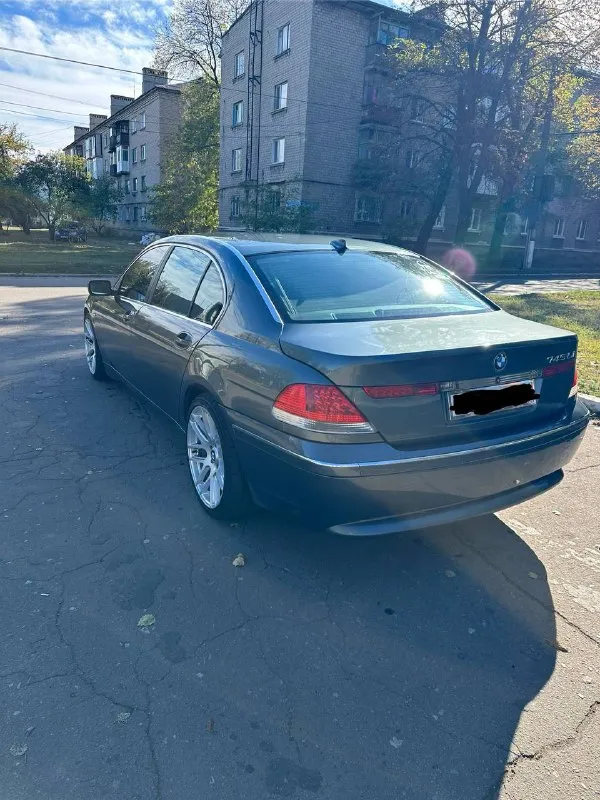 Срочно продаю пока не продан интерсующий автомобиль. bmw e65 4.4, 350 тыс пробег, перебран мотор, 450тыс стоил ремонт, акпп контрактная из японии, из последнего поменяны тормозные диски в круг, отреставрирована оптика. 820 тыс ₽ +79493891235 - фотография - 4