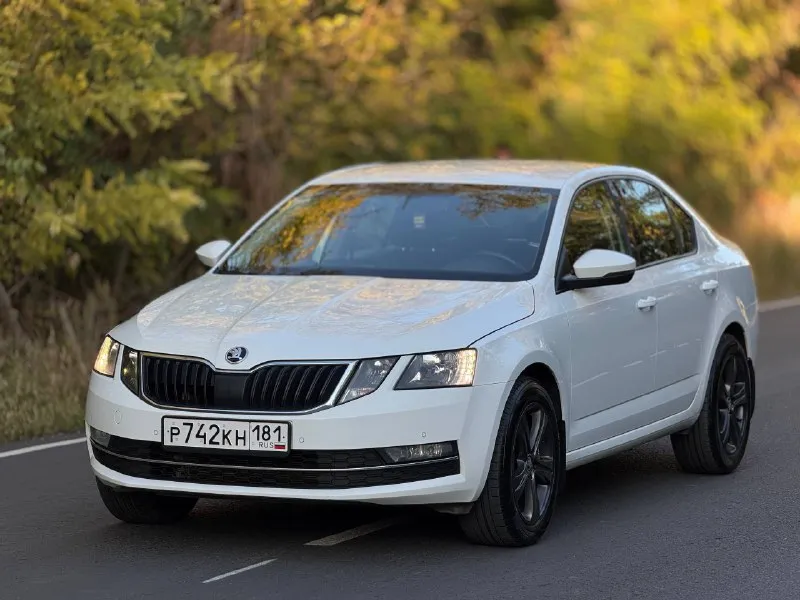 Skoda octavia a7 двигатель 1.4 150лс *) коробка автомат комплектация hockey edition год выпуска 2020 я второй собственник состояние авто очень достойное не бита не крашена обслужена вложений не требует совсем любые проверки !! переоформление через мрэо цена 1.470.000 рублей +79604484329 +7 (949) 864-32-64 - фотография - 3
