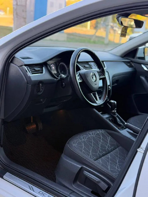 Skoda octavia a7 двигатель 1.4 150лс *) коробка автомат комплектация hockey edition год выпуска 2020 я второй собственник состояние авто очень достойное не бита не крашена обслужена вложений не требует совсем любые проверки !! переоформление через мрэо цена 1.470.000 рублей +79604484329 +7 (949) 864-32-64 - фотография - 8