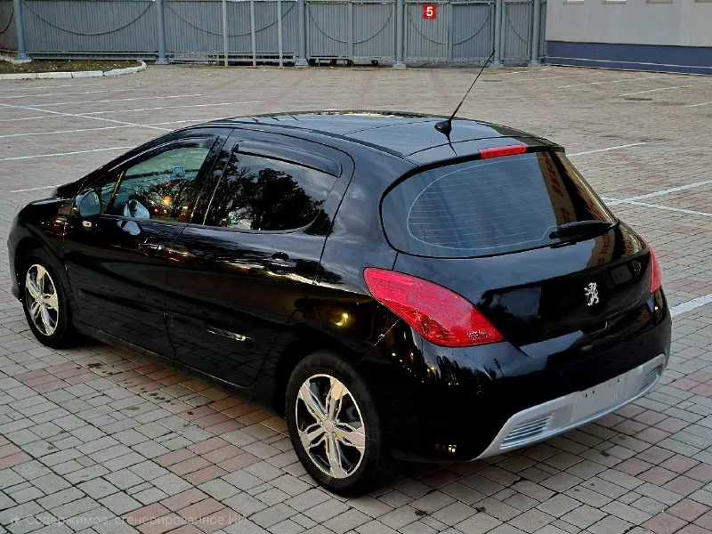 ‼️в продаже peugeot 308 в максимальной комплектации с панорамной крышей! идеальный выбор для тех, кто ценит сочетание двигателя 1.6 и классической автоматической коробки передач! мотор прошёл капитальный ремонт и успешно отработал 5 тысяч километров. автомобиль оснащён множеством опций, что делает его комфортным в использовании: - панорамная крыша - камера заднего вида - двухзонный климат-контроль - обогрев сидений - складывающиеся зеркала - полный комплект электрических стеклоподъёмников - подушки безопасности - мультируль - круиз-контроль - магнитола на android - сабвуфер - парктроники и другие полезные функции двигатель работает ровно, не потребляет масло и не дымит. коробка передач переключается плавно, обеспечивая комфортную езду. ходовая часть в отличном состоянии, без каких-либо нареканий. кузов не имеет следов ржавчины. стоимость — 569 999 ₽ донецк +79496376126 +79493129059 - фотография - 5