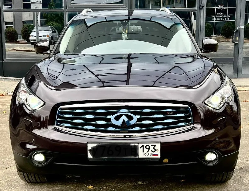 Infinity fx35 2008 год полный привод! автомобиль в идеальнейшем состоянии вложений не требует от слова совсем замена масла каждые 6 тысяч км мотор 3.5 бензин работает как часы, не дымит и не троит коробка автомат, переключает плавно, без дёрганий и пинков, ходовая часть вся обслужена, за машину не стыдно ! богатая комплектация, без ключевой доступ, кнопка старт стоп, подсветка дверей, память сидений, электро регулировка сидений и зеркал, полный электро пакет, датчик света и дождя, кожаный мультируль, обдув и подогрев сидений, двух зонный климат контроль, хорошая мультимедиа, люк, полный привод, телевизор для задних пассажиров,21 колеса на абсолютно новой резине, led оптика и многое другое! цена 1.710.000₽ возможен торг или обмен ! кто ищет хороший fx 35,вам сюда!+79493578236 - фотография - 6