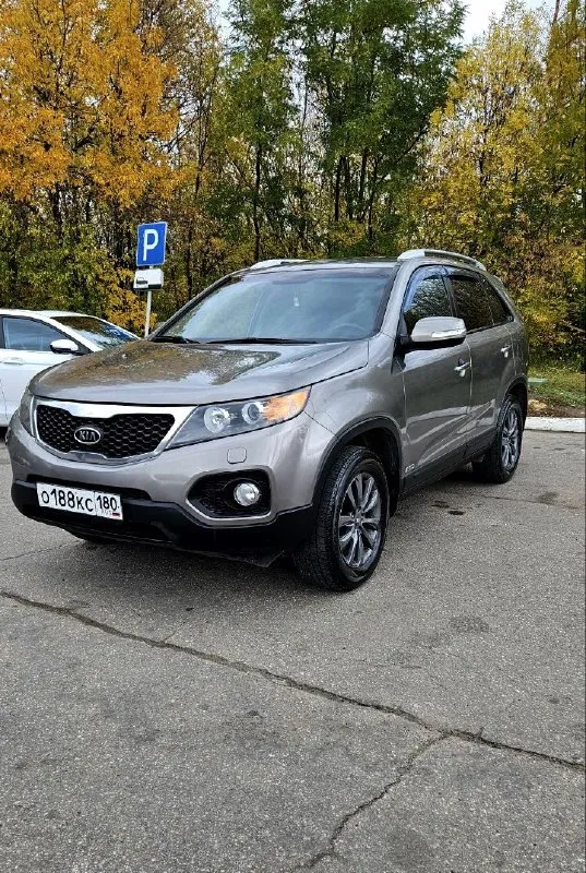 Kia sorento год:2012 пробег:198 тыс мотор 2.4 бензин коробка: автомат 6 ступень (aisin) привод: полн... - фотография