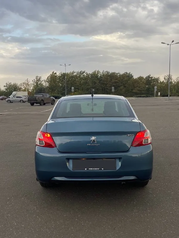 Продам личный автомобиль пежо 301 2013г обычный неприхотливый 1.6 на 115лс (ec5, продолжение tu5, только с фазиком - не проблемный ep6) на механике оригинальный пробег 197тыс 2 владельца, я второй владею год машинка хорошая, каждый день на ходу, не подводила, продажа по причине покупки нового авто кондиционер подогрев заднего стекла, зеркал и зоны дворников подгорев передних сидений полный электростеклопакет, электрорегулировка зеркал электроусилитель руля по двигателю: заменено масло в коробке 6тыс назад заменен грм, помпа и все ролики 6тыс назад заменены задние подшипники масло в двигателе заменено 500км назад новые тормозные колодки поставил хороший подлокотник с подсветкой, установил туманки с ангельскими глазками в комплекте новая шипованная зимняя резина салон все время был в чехлах, сиденья как новые кузов в хорошем состоянии в родной краске за исключением капота и бампера ржавчины нет от слова совсем, днище в идеале (скину фото по запросу) 2 ключа цена 870тыс + торг звонить по номеру +79495506978 - фотография - 5