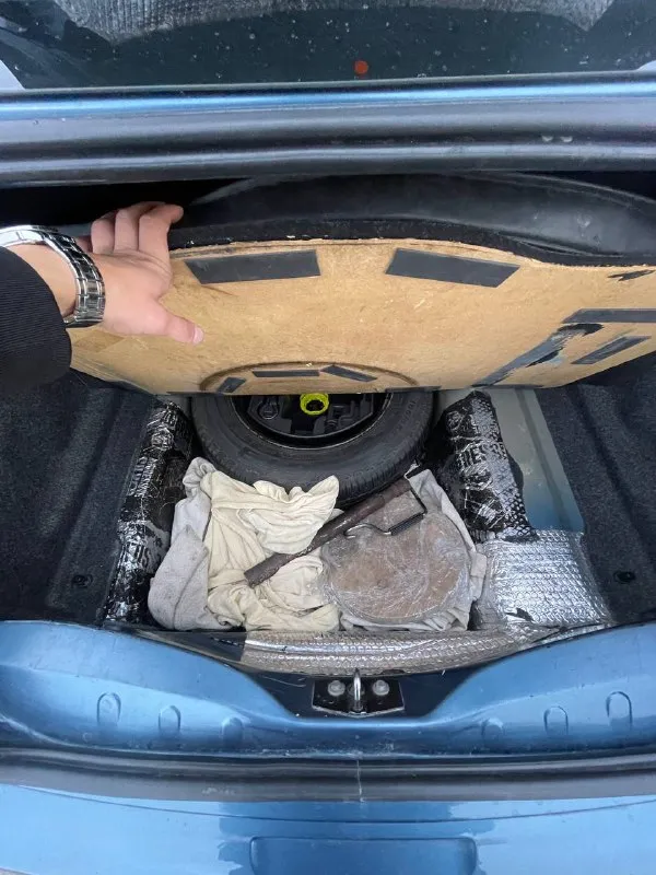 Продам личный автомобиль пежо 301 2013г обычный неприхотливый 1.6 на 115лс (ec5, продолжение tu5, только с фазиком - не проблемный ep6) на механике оригинальный пробег 197тыс 2 владельца, я второй владею год машинка хорошая, каждый день на ходу, не подводила, продажа по причине покупки нового авто кондиционер подогрев заднего стекла, зеркал и зоны дворников подгорев передних сидений полный электростеклопакет, электрорегулировка зеркал электроусилитель руля по двигателю: заменено масло в коробке 6тыс назад заменен грм, помпа и все ролики 6тыс назад заменены задние подшипники масло в двигателе заменено 500км назад новые тормозные колодки поставил хороший подлокотник с подсветкой, установил туманки с ангельскими глазками в комплекте новая шипованная зимняя резина салон все время был в чехлах, сиденья как новые кузов в хорошем состоянии в родной краске за исключением капота и бампера ржавчины нет от слова совсем, днище в идеале (скину фото по запросу) 2 ключа цена 870тыс + торг звонить по номеру +79495506978 - фотография - 6