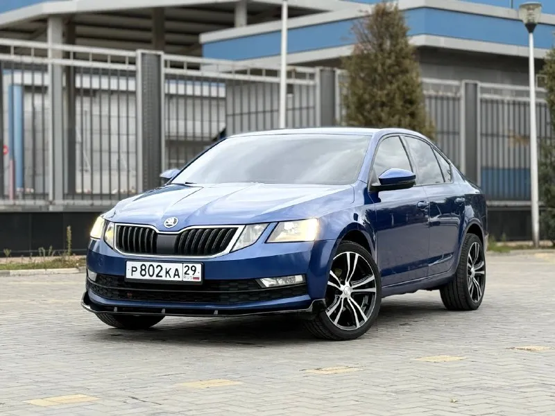 Продается skoda a7 2018 года цена: 1.275.000 ₽ (торг уместен) пробег: [178 тысяч технические характеристики: - двигатель: 1.6 л mpi - коробка передач: механическая - состояние: отличное, не битая, не крашеная описание: продаю skoda a7 2018 года в отличном состоянии. машина ухоженная, всегда обслуживалась. , ходовая часть и механическая коробка передач в идеальном состоянии. звоните, отвечу на все вопросы! город: донецк телефон: +7 (949) 910-02-20 связь через мессенджеры: telegram, whatsapp автомобиль не новый есть следы эксплуатации! 📲 tg: @ivan1293 📞 звоните: +7(949)9100220 - фотография - 7