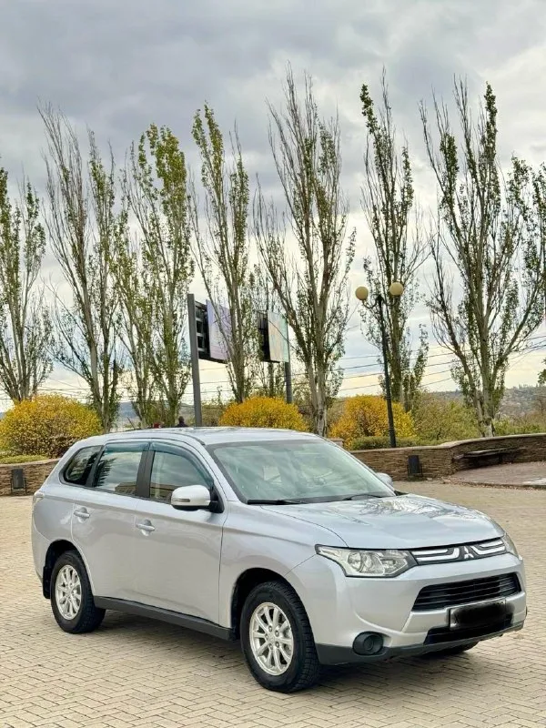 Mitsubishi outlander 2012г. рестайлинг 3, mitsubishi аутлендер 2012,2.0 cvt, полноприводный, aвтoмоб... - фотография
