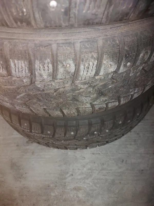 Комплект зимней резины на дисках размер r15 4×100 диски renault стояли на ларгусе резина без поездов без шишек отличное состояние 20т. р.за комплект донецк +79496256312 📞 звоните: +7(949)6256312 - фотография - 6