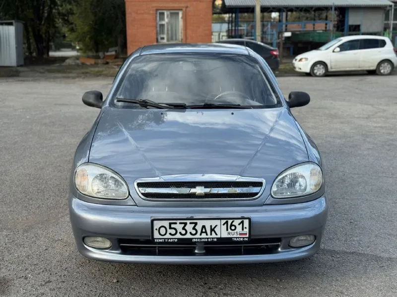 Ланос 2007год 2 владельца без дтп 2 ключа документы чистые переоформление. по технике все работает мотор 1,5 кондиционер 2 стеклоподьемника 1 подушка в руле по электрике все работает донецк цена 350к руб торг ! у авто. +79493173446 +79498208292 - фотография - 2