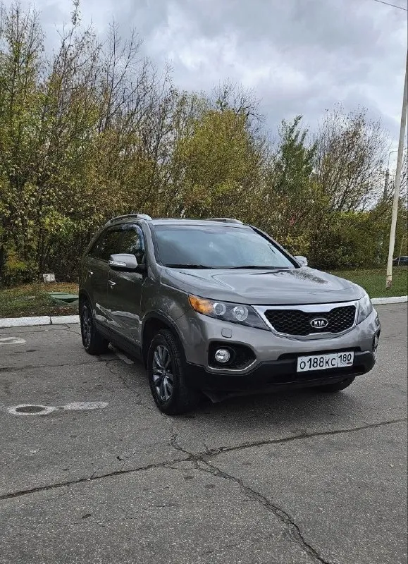 Kia sorento год:2012 пробег:198 тыс 2.4 бензин коробка: автомат 6 ступень (aisin) привод: полный под... - фотография