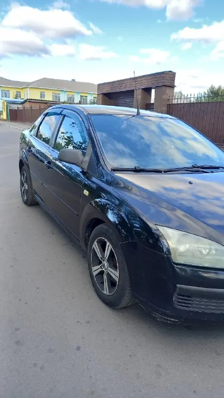 Продам ford focus2 м1.6.механика, 2006 г. я собственник!!! автомобиль полностью обслужен!!! автомобиль в хорошем состояни не дымит работает как часики, масло не расходует!!! кпп работает на все 💯 так как надо!!! ходовая часть в идеале не стучит не хрустит и не бьёт!!! по кузову всё отлично гнили нет!!! днище в отличном состоянии, пороги в идеальном состоянии!!!салон чистый опрятный и не прокуренный!!!комплекте зимняя резина в придачу!!! документы кристально чистые, штрафов нет, обременений нет!!! на учёт встанет без проблем!!! цена 475т!!! 89009519258 📞 звоните: +7(900)9519258 - фотография - 5