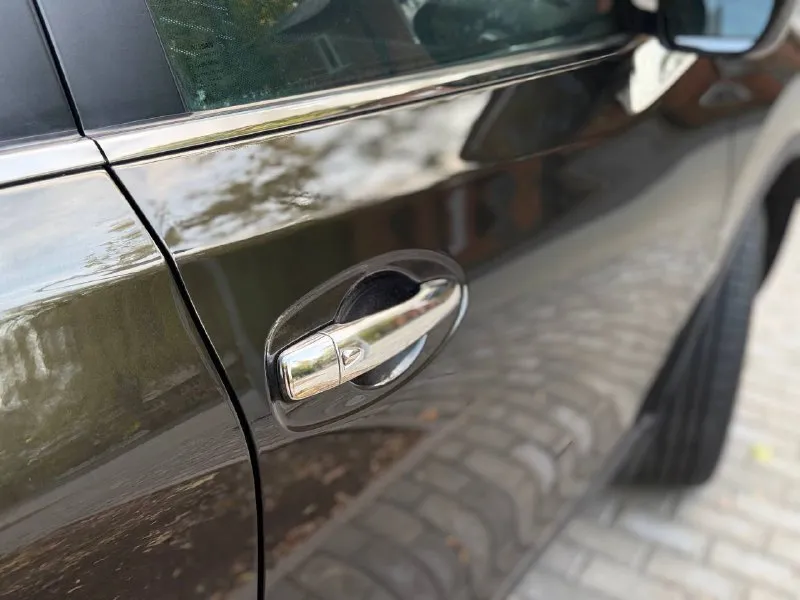 Nissan x-trail 2015г 2.0 акпп автомобиль в отличном состоянии без вложений родной окрас хорошая комплектация двух зонный климат полный без ключевой полный электропакет датчик удержания полосы круиз контроль электро багажник эко режим датчик света датчик дождя двигатель и акпп без нареканий очень красивый цвет два ключа два комплекта колес новая резина любое оформление донецк 1.480.000р +79494143810 📲 tg: н н 📞 звоните: +7(949)4143810 - фотография - 5