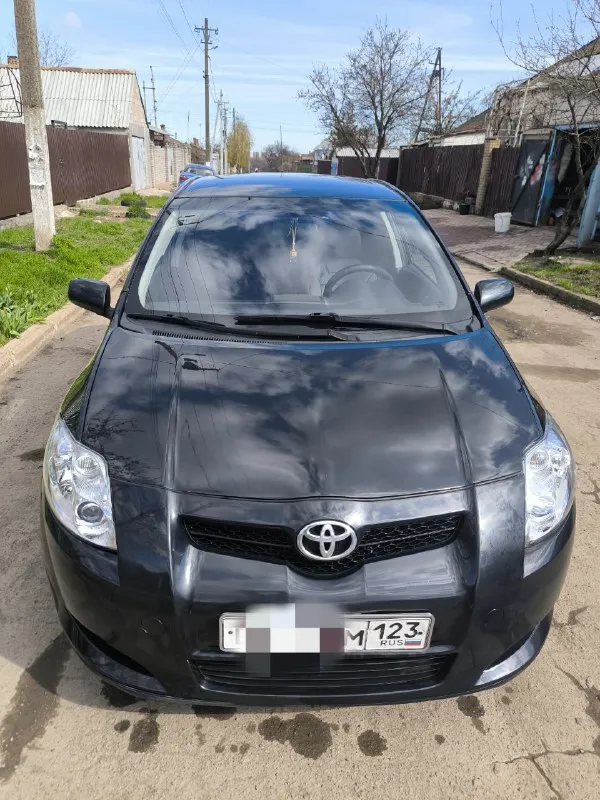 Продам toyota auris 1.6 mt. 2008 г. в. в хорошем техническом состоянии. пробег 232 000. реальный. !. в 2024 г. сделано большое то ходовой части, поменяна рулевая рейка, тормозные диски, заправлен кондиционер. и.т. п. в серьёзных дтп не участвовал. цена 599000 т. р. мариуполь. +79493766820 - фотография - 2