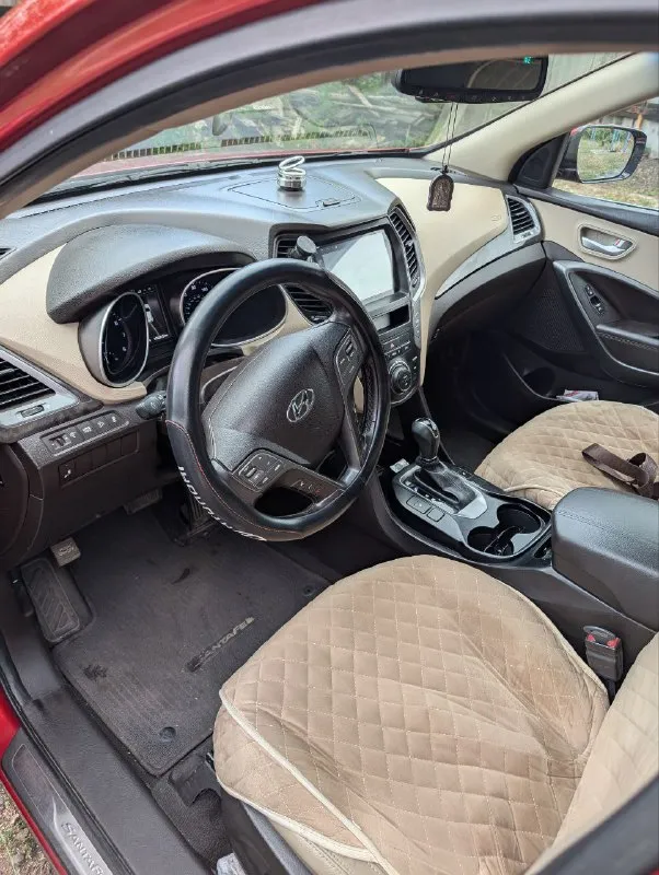 Hyundai santa fe 2.4 at, 2017, пробег 130 000 км, цена 2 🍋 (торг у капота) состояние отличное, хорошая комплектация, не перекуп, продаю личный автомобиль, все вопросы по телефону +79496391831, вин по запросу в личку. - фотография - 5