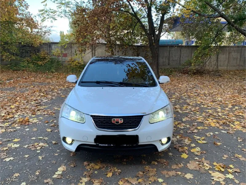 Продам geely emgrand ec7 по документам полный порядок год 2013 автомобиль в идеальном состояние без... - фотография