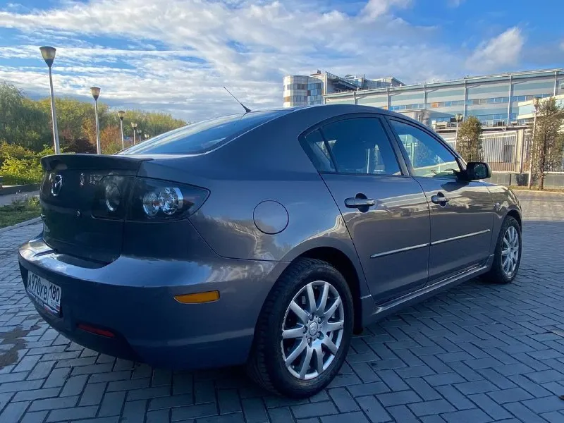 Продам мазда 3 sport bk 2007 год рестайлинг. автомобиль не пригон!! авто весь в заводском окрасе !!! в дтп ни когда не участвовала стёкла заводские !! 235.000 родной пробег мотор 2.0 (150 лс), коробка механическая 6 ступенчатая. технически полностью обслужена. мотор работает как часики !коробка бес каких либо намёков ходовая часть чотко ! на авто денег не жалел менялось всё вовремя !!! комплектация:датчик света, и дождя климат контроль(рабочий), подогревы передних сидений,4 подушки безопасности, хорошая акустика bose авто в очень красивом цвете и смотрится достойно !!рассмотрю обмен на автоваз цена 635 000тр торг +79495126369 донецк - фотография - 3