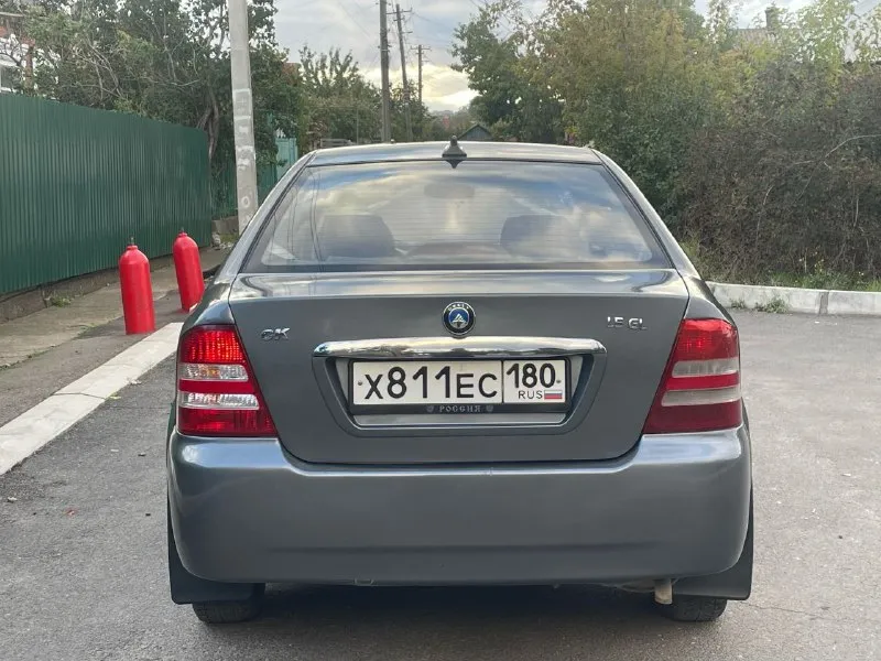 Продам geely ck 2013 года в хорошем состоянии на полном боевом ходу каждый день в эксплуатации особых вложений не требует два владельца машина местная без гнили мотор коробка на отлично ходовую перебирали в июле машиная отличная не капризная на машине ежу каждый день в дтп не участвовала у машины 2 владельца за всю историю но следы эксплуатации присутствуют, а вообщем машина ухоженная и надежная стоит музыка 4 колонки хороший магнитофон pioneer, документы в полном порядке учет местный переоформление без проблем, г. мариуполь остальные вопросы по телефону +79498357723 +79498364847 цена 265 тысяч рублей торг хорошему человеку ребята цена дестяткий! - фотография - 5