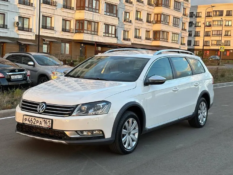 Volkswagen passat, 2012 alltrack 4motion двигатель: 2000cc / 211hp / 155kw tfsi тип коробки передач: nme(6a) автомобиль в отличном состоянии! мотор работает тихо без посторонних шумов, масложора нет! коробка работает отлично, не пинает не буксует!(обслуживалась) по ходовой все в порядке! полный привод обслужен автомобиль в максимальной комплектации!вентиляция передних сидений, массаж передних сидений! климат контроль греет холодит! адаптивный свет абсолютно всё работает! очень надёжный комфортный красивый универсал на полном приводе! цена 1 250 000₽ торг остальные вопросы по телефону: +79496361868 телега +380681107552 воцап телега - фотография - 3