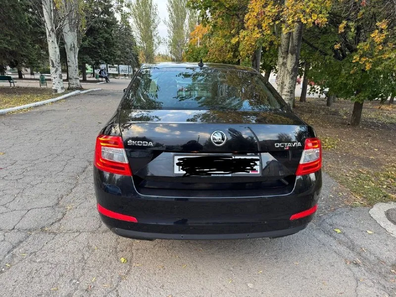 Продам skoda a7 2016 года. двигатель 1.4 150 л. с. масло от замены до замены, 7 ступенчатая роботизированная коробка. за машиной ухаживали своевременно производился ремонт, на капоте бампере и фарах броне плёнка, моторное масло меняется каждые 5000-6000 км, очень хороший свет комфортно ехать в темное время суток, всё работает, вложений не требует. сигнализация starline с автозапуском. 1 🍋 450. торг уместен +79494541552 📞 звоните: +7(949)4541552 - фотография - 4