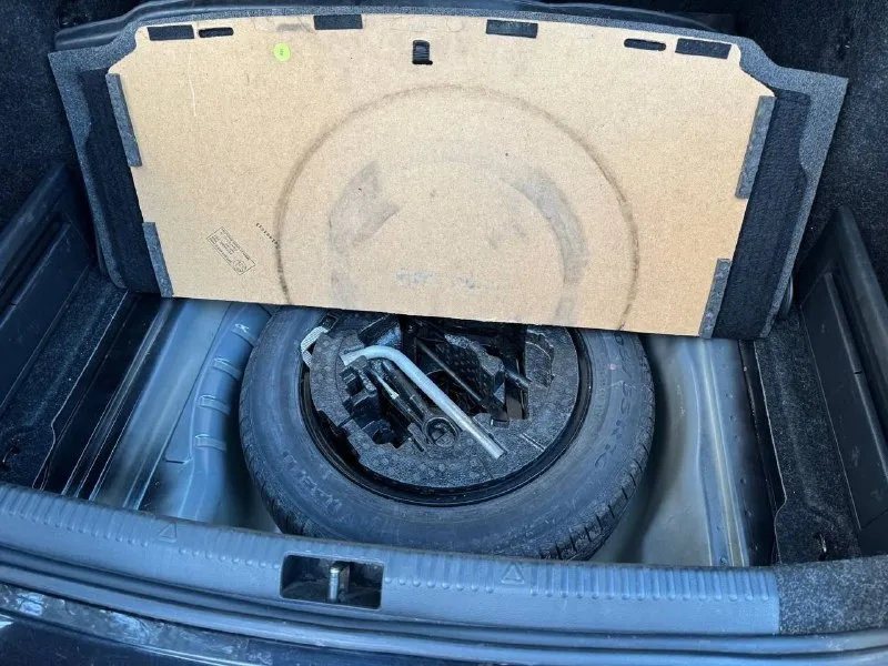 Продам skoda a7 2016 года. двигатель 1.4 150 л. с. масло от замены до замены, 7 ступенчатая роботизированная коробка. за машиной ухаживали своевременно производился ремонт, на капоте бампере и фарах броне плёнка, моторное масло меняется каждые 5000-6000 км, очень хороший свет комфортно ехать в темное время суток, всё работает, вложений не требует. сигнализация starline с автозапуском. 1 🍋 450. торг уместен +79494541552 📞 звоните: +7(949)4541552 - фотография - 9