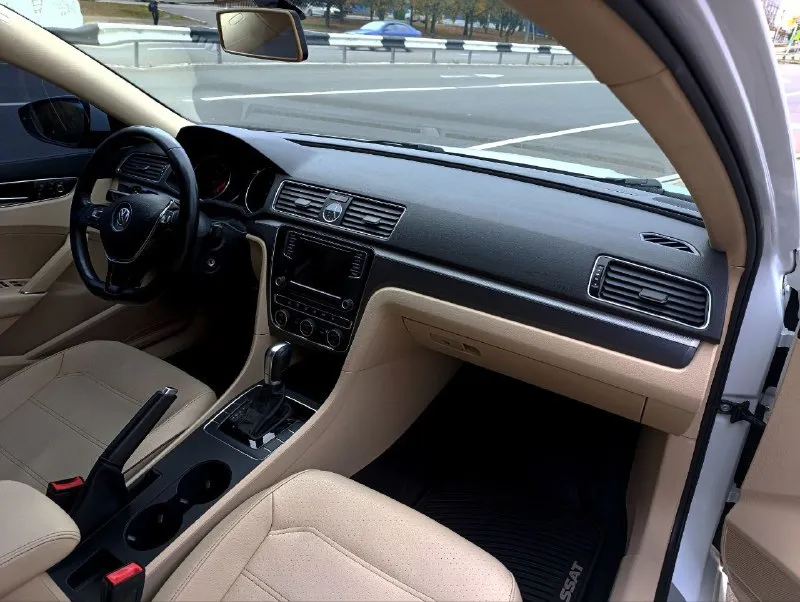 Продам volkswagen passat r-line 🔥🔥🔥
2017 Года
Пробег 200000км
1.8 ( Tsi)
Авто в хорошем состоянии ✅
В хорошей комплектации!!!
Салон ухоженный
Цена 1.630.000₽ 💵 ( торг уместен)
Рф учет 180 🇷🇺
Документы в полном порядке без арестов и штрафов✅
Продажа от собственника !!!
Осмотр г. Донецк
Все вопросы только по телефону📲
+79493830348
📲 Tg: @bume_r
📞 Звоните: +7(949)3830348 - фотография - 6