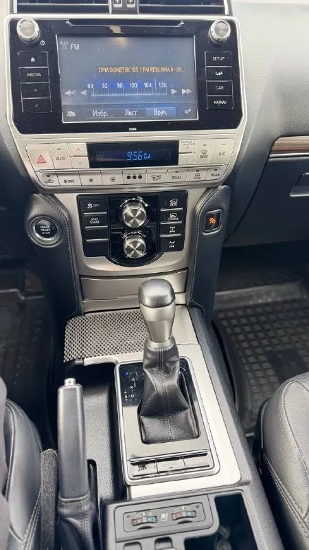 Продам toyota land cruiser prado 150, 2019 года, рестайлинг, мотор 2.8 самый надёжный и экономный, расход 10 литров по городу по трассе 8. машина европейская в самой максимальной комплектации, кожаный салон, электро сидения, led фары, максимальные блокировки мостов, музыка jbl, камеры 360, без пневмоподвески, мертвые зоны в зеркалах, заводится с кнопки, безключевой доступ, климат контроль 3-х зонный, круиз контроль, парктроники, навигация, подогрев и вентиляция всех сидений большой монитор и многое другое, покупалась в россии у официального дилера toyota, гаражное хранение. в идеальном состоянии полностью обслужена. пробег 118 тысяч. цена 4.500.000. возможна продажа в кредит. осмотр донецк +79494498253 александр. +79494956671 +79852081609 📞 звоните: +7(949)4498253 - фотография - 10
