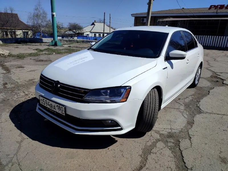 Volkswagen jetta 2017 (сша)
1.4 Turbo 6-ст
152 Л. С.
2016 По тп (по vin 2017)
Родной пробег 125 тыс. Миль
Собственник!!
Abs, airbags, мультируль, кондиционер, круиз-контроль, подогрев сидений, цветная многофункциональная магнитола, камера заднего вида и многое другое
Автомобиль полностью обслужен, установлена дорогая оптика, тонировка llumar + лобовое в атермальной пленке, передние и задние фары в бронепленке
R16 диски + зимнюю резину отдам с машиной.
Техническое состояние на 5: двигатель, турбина, коробка aisin - все работает как часы. За машиной следил, вложений не требует.
Цена 1.250 000, торг
Шахтерск
+79495714660
📞 Звоните: +7(949)5714660 - фотография - 1