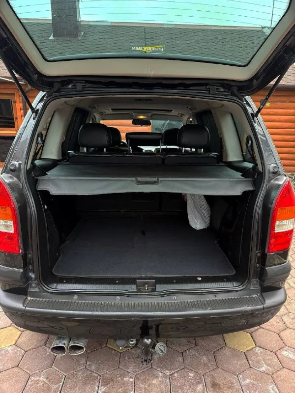 Продам opel zafira 2001 г. в. 📍 город: донецк 🔧 двигатель: 2.2 бензин + газ ⚙️ коробка: механика 💰 цена: 600000руб - торг 🚗 надёжный и вместительный минивэн — отличный вариант для семьи или дальних поездок. семиместная комплектация! ✅ плюсы: двигатель работает отлично, масло не расходует механическая коробка и сцепление в порядке ходовая обслужена, ничего не гремит чистый и аккуратный кожаный салон, люк, подогрев сидений электростеклоподъемники, подушки безопасности, abs летняя резина 🧾 документы в порядке, переоформление без проблем. для связи : +7 949 496 71 76 - никита 📞 звоните: +7(949)4967176 - фотография - 3