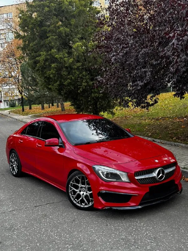Продам красивый современный седан mercedes cla 2016 года автомобиль в красивом красном цвете, очень... - фотография