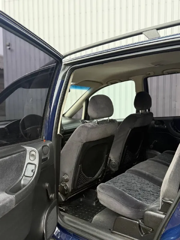 Продам надёжный автомобиль opel zafira 2000 года выпуска 1.8 бензин. работает идеально, не троит и не дымит. коробка обычный автомат aisin! переключает идеально, без пинков и рывков! ходовая вся обслужена! ничего не гремит и не стучит. кузов весь ровный и красивый, практически весь в родном окрасе! по документам полный порядок, любой вид переоформления. машина пригонялась из германии. 7 мест осмотр донецк цена 480.000, возможен торг у авто ☎️ +7 (949) 742-53-98 📞 звоните: +7(949)7425398 - фотография - 8