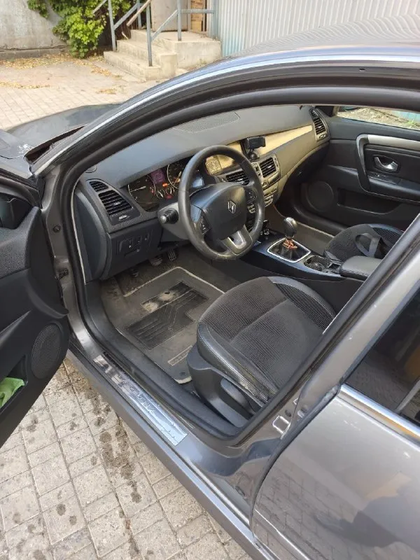 Продаю renault laguna 3 1ph 1,5 дизель, 2008 года. пробег 313000. постоянный учёт днр (возможно пост... - фотография