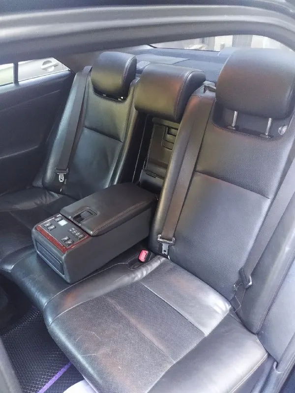 1 хозяин. куплена в донецке у официалов в декабре 2011. европейская сборка. camry m.50 at 2,5; benz. full prestige, 284тыс, трассовый пробег, в авто никогда не курили. бережная эксплуатация. продажа в связи с отъездом. только купленный комплект зимних шин, в упаковке передние стойки амортизаторов и задние тяги новому хозяину. покупал на будущее то. масло motul каждые 7-8тыс. отличный, надёжный и очень комфортный автомобиль. донецк. центр, мотель +79493408948 +79494276741 📲 tg: @deribas_dpr 📞 звоните: +7(949)3408948 - фотография - 4