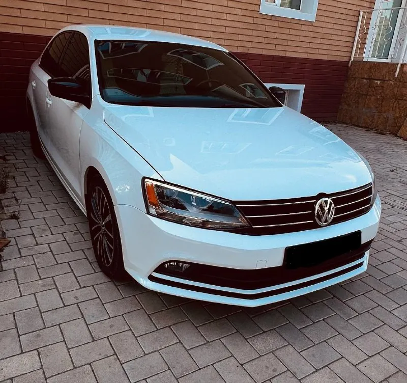 Продам volkswagen jetta sport 1.8 tsi (сpra) gen 3 2016г.
Владею с 2021 года 1 собственник. Пробег 104 тыс. Км. (65 тыс. М. )
Комплектация:
-Адаптивный круиз
-Кондиционер
-Подушки безопасности
-Электроусилитель руля
-Мультируль
-Камера заднего вида
-Бортовой компьютер
-Abs, ebd, bas, esp, tcs
-Полный электропакет
-Обогрев сидений, зеркал, стëкл
-Система start/stop
-Камера заднего вида
-Два комплекта резина (зима, лето)
Белый кожаный салон, пластик, руль в идеальном состоянии
По мотору, коробке - без нареканий, все работает идеально.
Ходовая часть также в отличном состоянии, ничего не гремит, не стучит.
Автомобиль обслужен, без вложений, сел поехал.
1 400 000 Рублей
+79493218252
📞 Звоните: +7(949)3218252 - фотография - 1