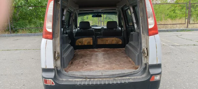 🔥chery karry 1.6 mt, 2008, 94 000 км 💵399 999 ₽ ☎️+79494278043 ✅владеем с момента покупки в салоне в 2008 ✅семейное авто, всегда обслуживалась, никогда не курили, пробег реальный. ✅без дтп 🔥резина вся новая и лето и зима. не прошла и пол сезона. 😱по паспорту 7 мест! сиденья как новые! всю жизнь в чехлах! 👌ооооочень вместительная, все переезды с квартир на квартиру на ней прошли. для наглядности есть фото где 2 бака по 500л в ней без проблем. 👀сзади стоят рессоры, грузи сколько хочешь. ✅кондиционер в прошлом году прошел полную ревизию, и вообще всё сделано что нужно. сел и поехал. ✅установлена камера заднего вида и видеорегистратор. 🤝по всем техническим вопросам ответим что и когда менялось. ✅переоформление без проблем. - фотография - 5