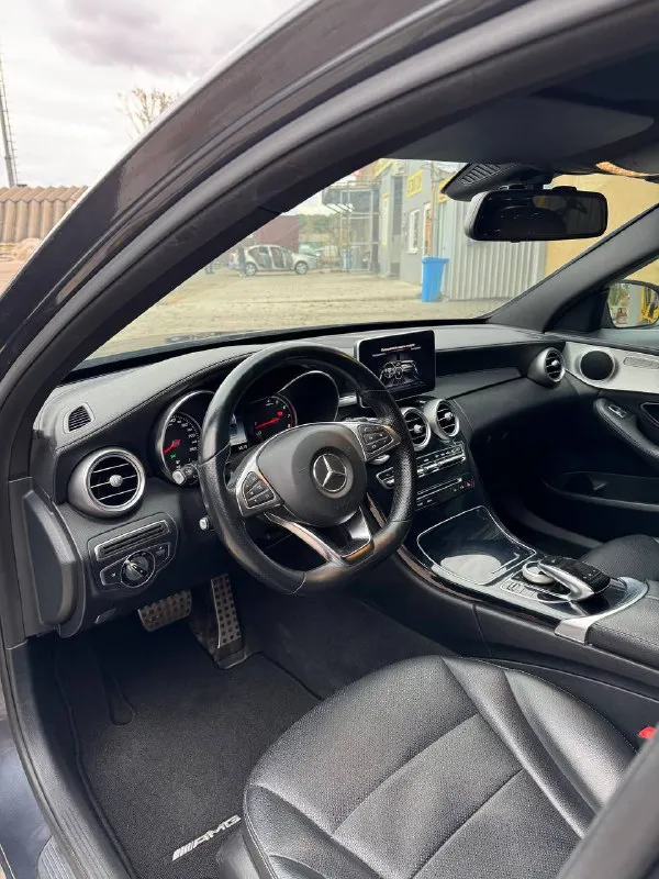 Mercedes c180 sport+ 2014 года родной пробег 230 тысячи км, подтвержден автотекой двигатель турбированный 1.6 бензин (156 л. с.), автоматическая коробка передач, всё работает отлично подвеска в отличном состоянии, без посторонних шумов машина не требует никаких вложений, полностью обслужена, сел и поехал комплектация sport+ включает: 5 режимов езды, ассистент парковки, двухзонный климат-контроль, датчик дождя и света, парктроники, система автоторможения, круиз-контроль у авто абсолютно зеленая история автотеки, вся машина в родной краске и с родным остеклением, она не участвовала в дтп стс, птс оригинал на руках, юридически чистая, без штрафов, буду присутствовать в мрэо от машины не избавляюсь, продаю т. к. приобрел новую дополнительные фото пришлю по запросу, пишите цена - 2.3 миллиона рублей, торг уместен при осмотре донецк, пролетарский район тел. +79494768776, телеграмм 📲 tg: @astior 📞 звоните: +7(949)4768776 - фотография - 9