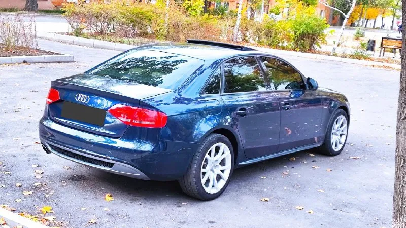 Audi a 4 заводской s-line ! 1.8 turbo! усиленная перфорированная тормозная система + колодки! очень грамотно все зделанно ! дороботанная оптика ! максимальная комплектация ! комфортный сало! черный потолок ! без ключевой доступ старт- стоп! круиз контроль ! раздельный климат! парктроник 360! подогревы! полная обезшумка! мульти руль! полный антихром ! и многое другое ! авто в отличном состоянии ! и полностью обслужен ! цена 1,50 торг у капота ! или обмен на авто дешевле ! +7949 505 96 96 📞 звоните: +7(949)5059696 - фотография - 2