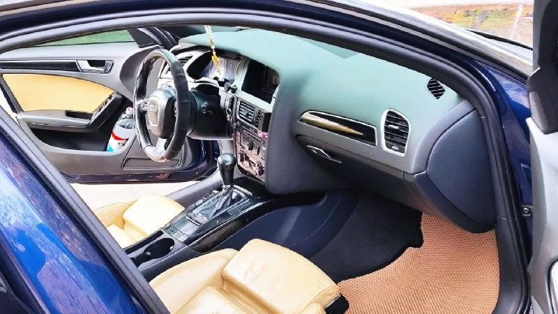 Audi a 4 заводской s-line ! 1.8 turbo! усиленная перфорированная тормозная система + колодки! очень грамотно все зделанно ! дороботанная оптика ! максимальная комплектация ! комфортный сало! черный потолок ! без ключевой доступ старт- стоп! круиз контроль ! раздельный климат! парктроник 360! подогревы! полная обезшумка! мульти руль! полный антихром ! и многое другое ! авто в отличном состоянии ! и полностью обслужен ! цена 1,50 торг у капота ! или обмен на авто дешевле ! +7949 505 96 96 📞 звоните: +7(949)5059696 - фотография - 7