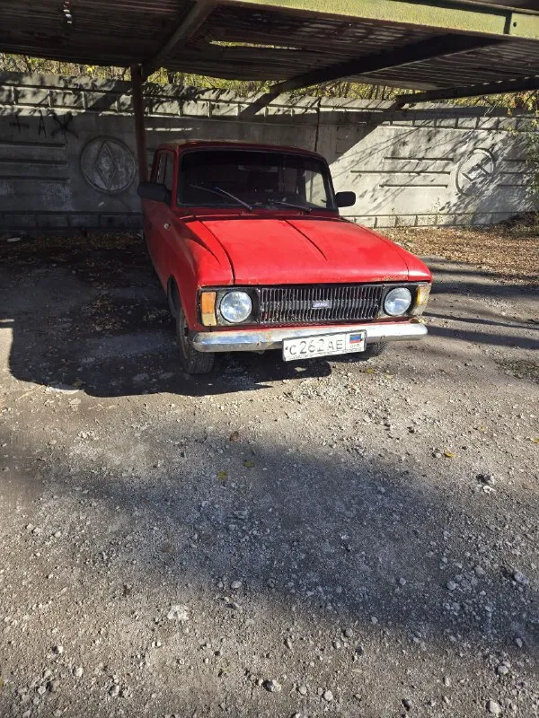 На ходу, новые нижние рычаги, маятник тяги, сцепление, фары, хорошая резина, сиденье с опеля, будено... - фотография