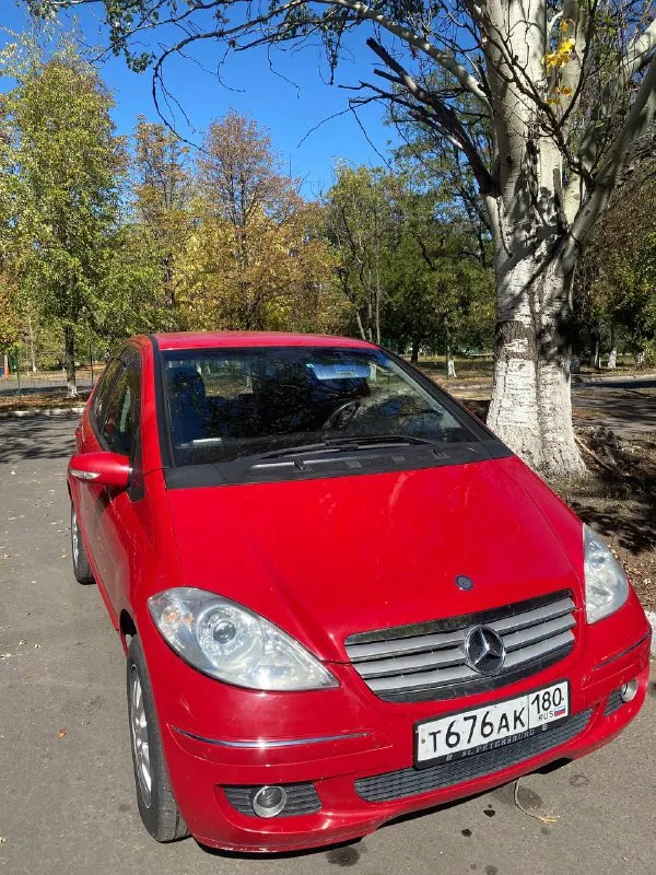 Продам! mercedes-benz a170 2005 г. автомобиль в отличном состоянии! год выпуска 2005 пробег 140 тыс. двигатель 1.7 116 л. с. едет очень бодро 🔥🔥🔥 мотор в отличном состоянии, не троит! не дымит! масло не расходует! коробка вариатор в отличном состоянии, заменена менее года назад, ещё на гарантии! отлично работает✅ ходовая в отличном состоянии! все заменено, кататься и кататься! нечего не стучит! не гремит! обслужен от и до! любые проверки в любом авто сервисе за ваш счет без проблем ✅✅✅ окна родные! и лобовое тоже родное✅ комплектация 👍 датчик дождя, датчик света, климат контроль, подогрев зеркал, авто складывания зеркал, парктроники передние и задние, магнитола андроид. цена 🔥🔥580.000₽🔥🔥 приезжайте на осмотр ✅ город донецк татьяна +79495923226 - фотография - 6