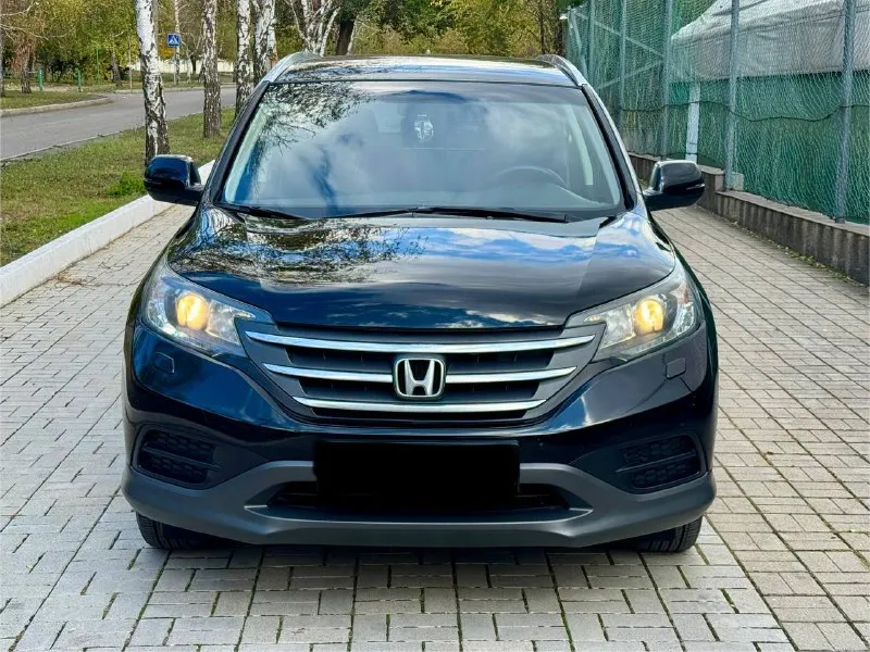 Honda cr-v официал 2013 год выпуска 4wd полный привод двигатель 2.0 бензин коробка автомат пробег 165 тыс. км авто в хорошем состоянии, бережная эксплуатация с 2014 года машина вся в заводском окрасе 1000% готов на любые проверки с вашей стороны ! хорошая комплектация, роздельный климат-контроль, круиз -контроль, датчики света и дождя, подогревы сидений зеркал, многофункциональная магнито android камера заднего вида и т. д. продажа с полным переоформлением в мрэо г. донецк цена 1.625тыс. ₽ звоните остальное по +79494006792 📲 tg: r. b 📞 звоните: +7(949)4006792 - фотография - 7