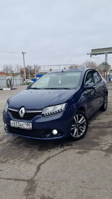 Продам renault логан 1,5 дизель 2014 года. пробег 175000 км. я второй хозяин по птс состояние отличное, 2 ключа, сервисная книга. тянет, масло не жрёт. коробка работает хорошо, не хрустит ничего. электроусилитель руля. кондиционер заправлен, морозит. кузов оцинкованный. незачуханный. вся в родном окрасе. без гнили, дыр и коррозии. нет ни одного рыжика. дно в отличном состоянии. опрятный салон, никакие умельцы машину не ковыряли. по электрике работает каждая кнопка. родная мультимедиа с блютуз. стекла все родные 2014г. свежая тонировка. стоят 17 легкосплавные диски, с хорошей резиной. расход трасса 3,5 -4л. цена 715 тыс. руб. торг. новоазовск +79493136067 (если нет связи звоните/пишите в телеграмм) 📲 tg: @tatyanadeleeva2022 📞 звоните: +7(949)3136067 - фотография - 3