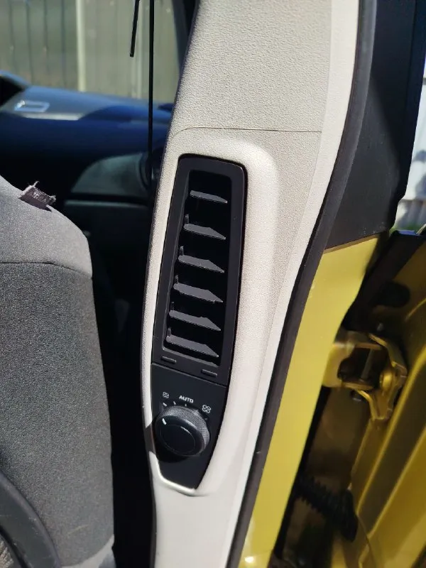 .: семейный минивэн.7 мест. ситроен с4 гранд пикассо. 2008 г. в. двигатель 1.6 дизель. кпп автомат. салон, велюр.8 подушек безопасности, полный электро-пакет. датчик дождя, датчик света. круиз-контроль, климат-контроль. авто, без дтп. два ключа. два комплекта резины, зима на железных дисках, лето на оригинальных титанах. в автомобиле работает каждая кнопка. . цена 630.000. рублей. торг. +79492220202.+79590387536 - фотография - 4