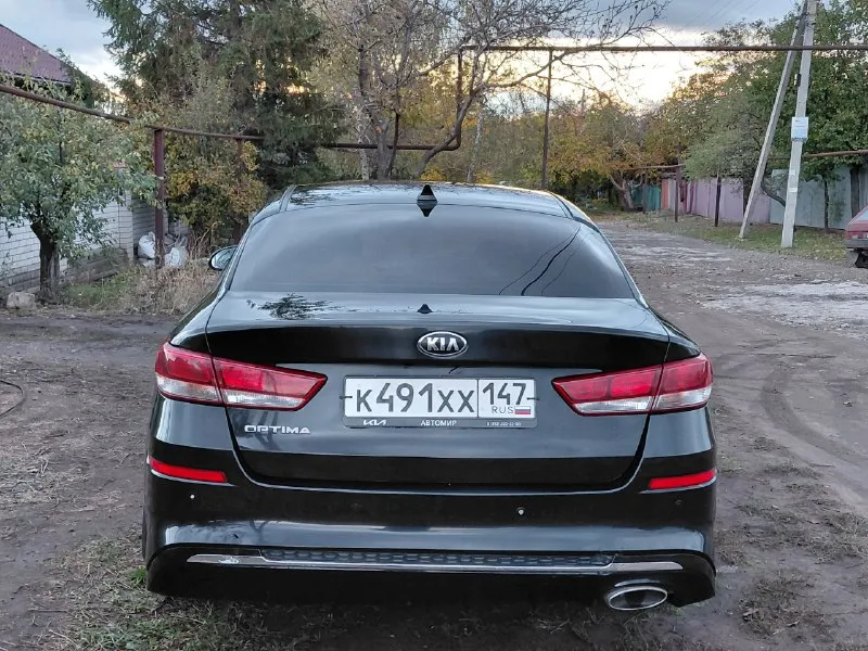 Kia оптима 4 поколение рестайлинг 2019 г 2.0 бензин атмосферный на 150 л. с. комплектация "comfort". 2 хозяина пробег 284000 км двигатель - сvvl коробка автомат - aisin вся оптика освещения спереди - bi led все агрегаты работают исправно. вложений не требует. авто находится в г. перевальск, луганская область. цена 1.250.000 руб 79595727085 / 79117773798 (телега/ватсап) 📞 звоните: +7(959)5727085 - фотография - 4