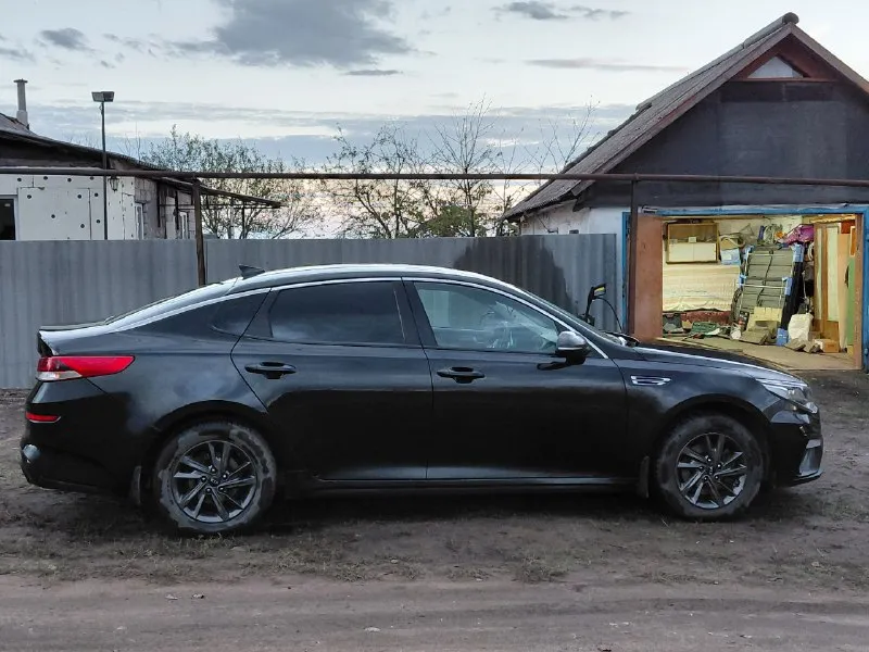 Kia оптима 4 поколение рестайлинг 2019 г 2.0 бензин атмосферный на 150 л. с. комплектация "comfort". 2 хозяина пробег 284000 км двигатель - сvvl коробка автомат - aisin вся оптика освещения спереди - bi led все агрегаты работают исправно. вложений не требует. авто находится в г. перевальск, луганская область. цена 1.250.000 руб 79595727085 / 79117773798 (телега/ватсап) 📞 звоните: +7(959)5727085 - фотография - 5