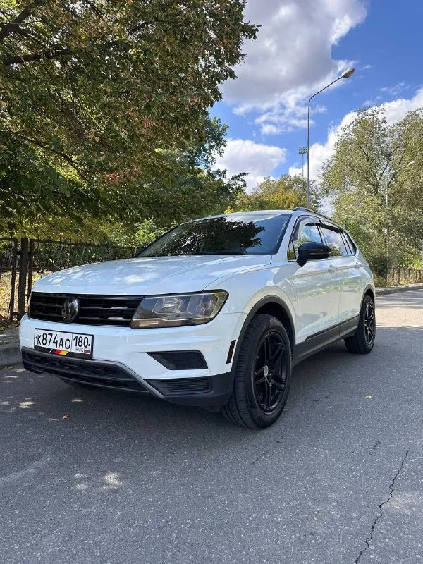 Продаю tiguan se 2021 гв.
2.0, Полный привод
Пробег 111000

Покупал в салоне fresh авто в ростове с пробегом 13500 км, не битый, был вопрос по дренажу, устранили. Первое то делали в донецке. В одних руках, замена масла каждые 7-7500 км. С машиной 2 комплекта дисков и резины новые (зима/лето). Зоны риска в пленке, свет ближний и дальний линза.
Carplay, камера, надежная 8-ст. Акпп aisin, кожа, 2-х зонный климат, люк, панорама, круиз, слепые зоны, бесключевой доступ и запуск, электроручник, радар, абс, есп, датчик давления в шинах, антипробуксовка.
Переоформление в гибдд.
Можно в кредит!!!

Цена 2 650 000💸

➡️ +79495251763 - фотография - 3