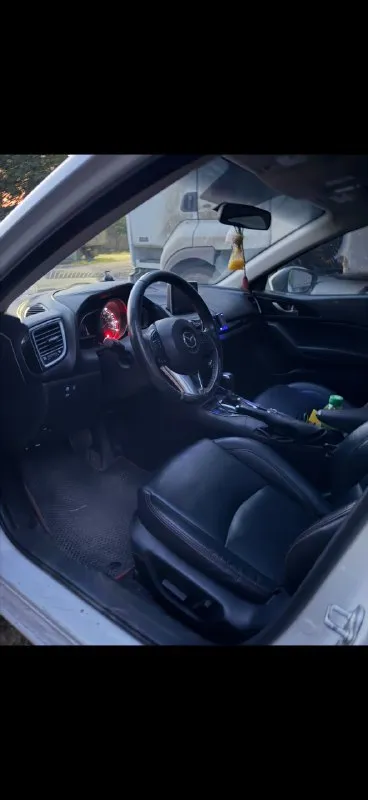 Продам mazda 3 bm 2014г. обьем двигателя 2л skyactiv(165лс), американка, . пробег 193500 6ти ступенчатый автомат машина в хорошем состоянии, есть небольшие косяки по лкп (в особенности передний бампер). обслуживалась всегда вовремя и качественно. по ходовке недавно устранил недочеты, по кузову еще не успел, машина бодрая, приятная в управлении. бесключевой доступ кожаный салон кнопка старт/стоп двухзонный климат контроль подогрев передних сидений подогрев стекол бортовой компьютер круиз контроль система слепых зон камера заднего вида хороший японский автомобиль, с чистым кожаным салоном и хорошей аудиосистемой, к машине отдам кучу всяких «дополнений» которые поменять не успел цена 1.1млн, осмотр донецк, для полной информации звоните +79498108563 📞 звоните: +7(949)8108563 - фотография - 5